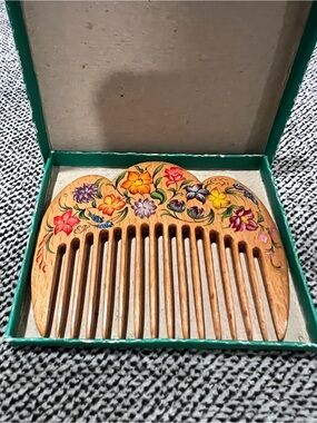 Ukrainian 🇺🇦 Handpainted Floral Wooden Hair Comb - Multicolor